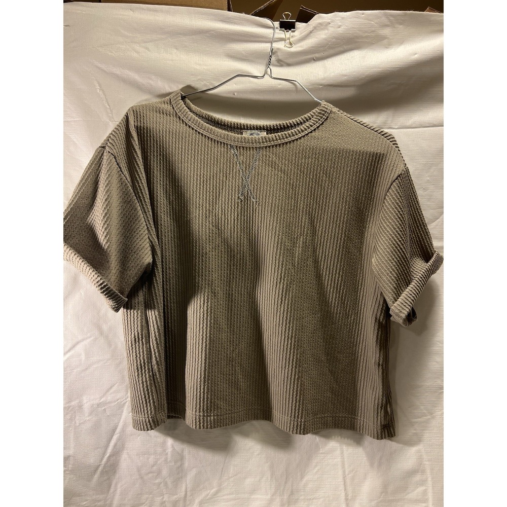 Francesca's Blue Rain Women's Short Sleeve Boxy Soft T-Shirt| Size Small